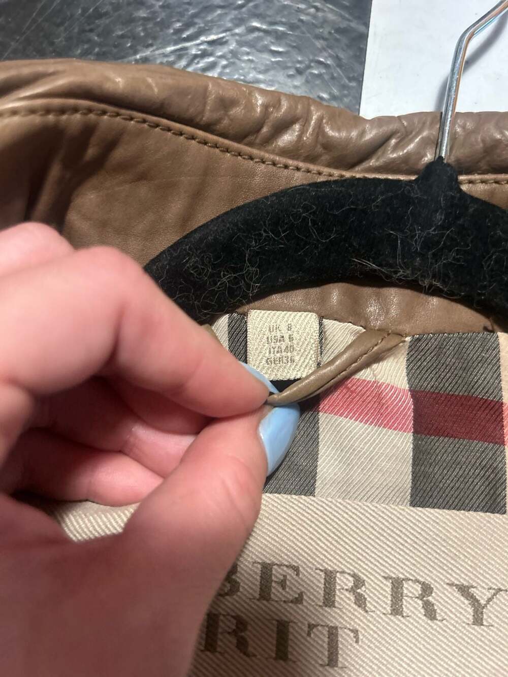 Burberry Brit Camel Brown Leather Quilted Double Breasted Belted Trench Jacket - Picture 7 of 13